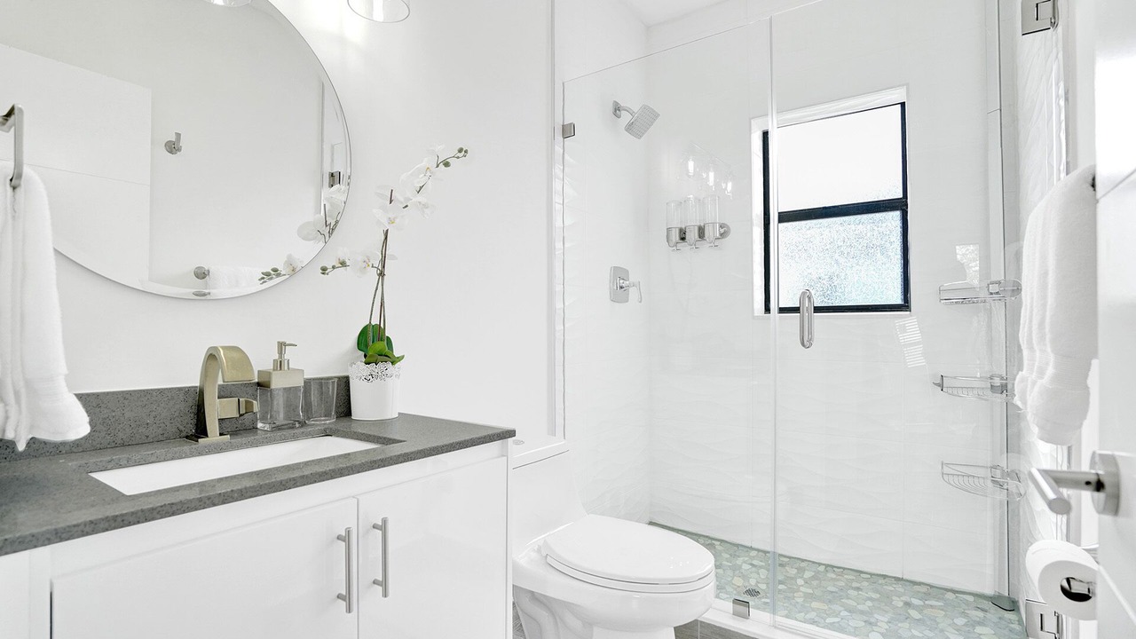 Photo of Bathroom in Progresso Village