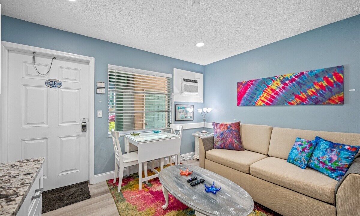 Photo of Livingroom in Belleair Beach