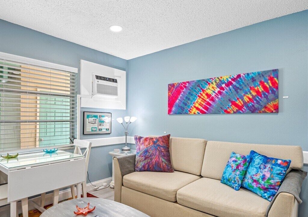 Photo of Livingroom in Belleair Beach
