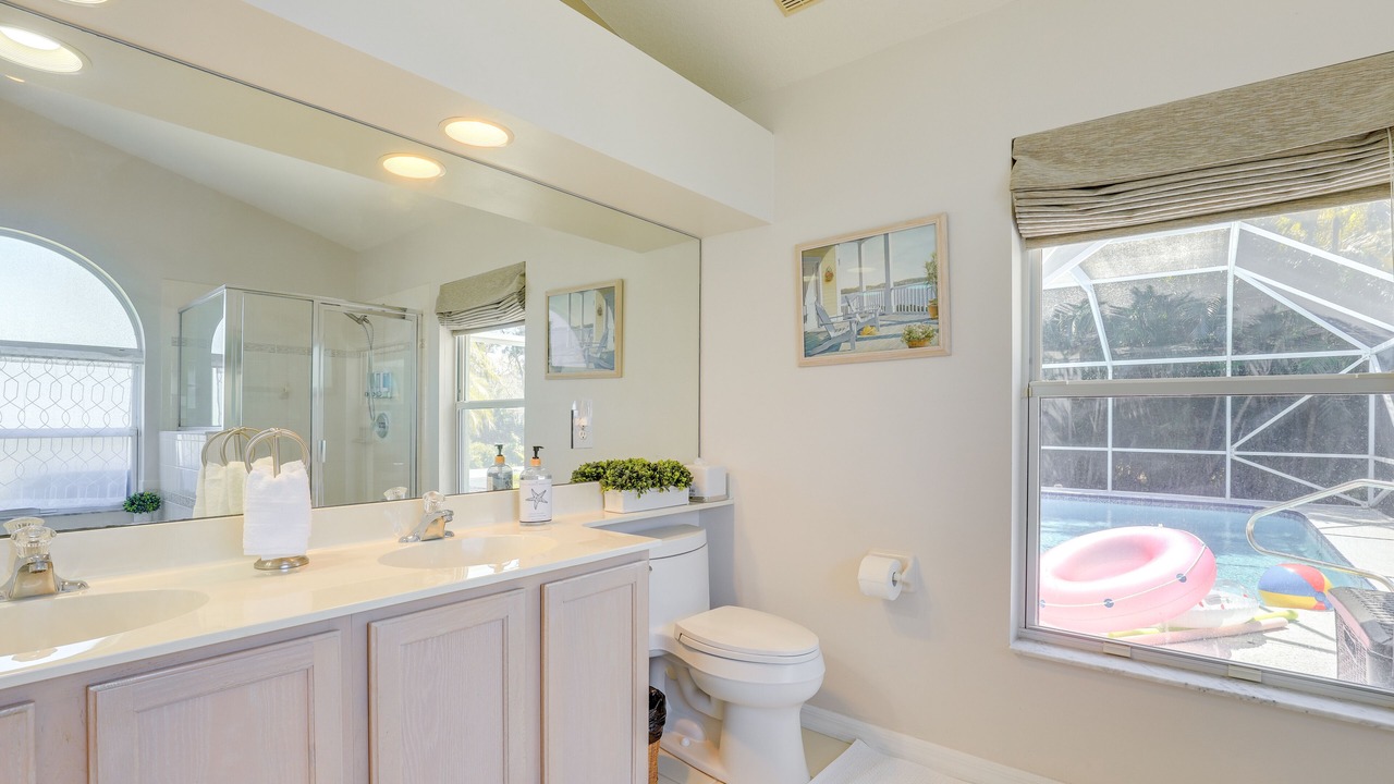 Photo of Bathroom in Jensen Beach