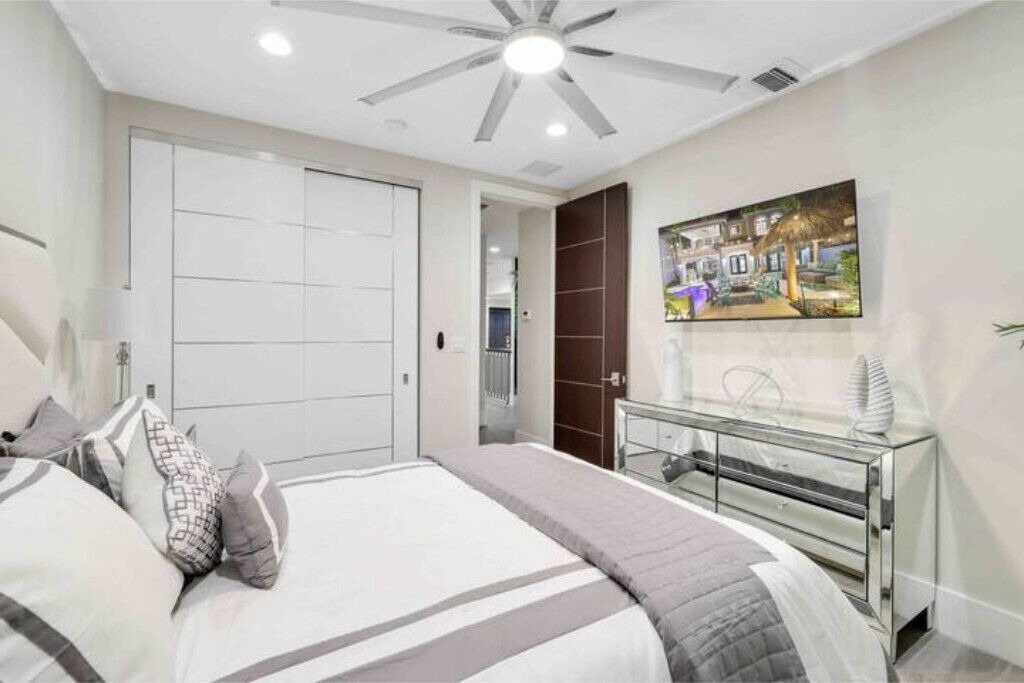 Photo of Bedroom in Colee Hammock