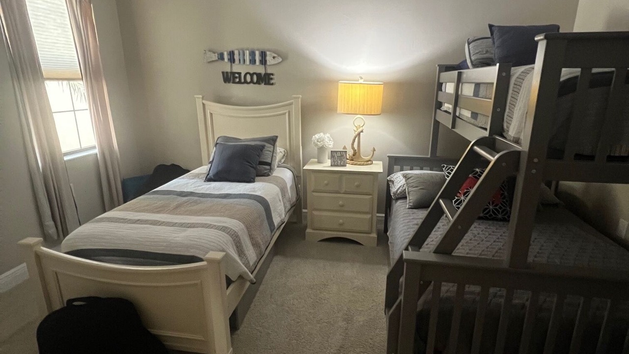 Photo of Bedroom in Pelican Preserve