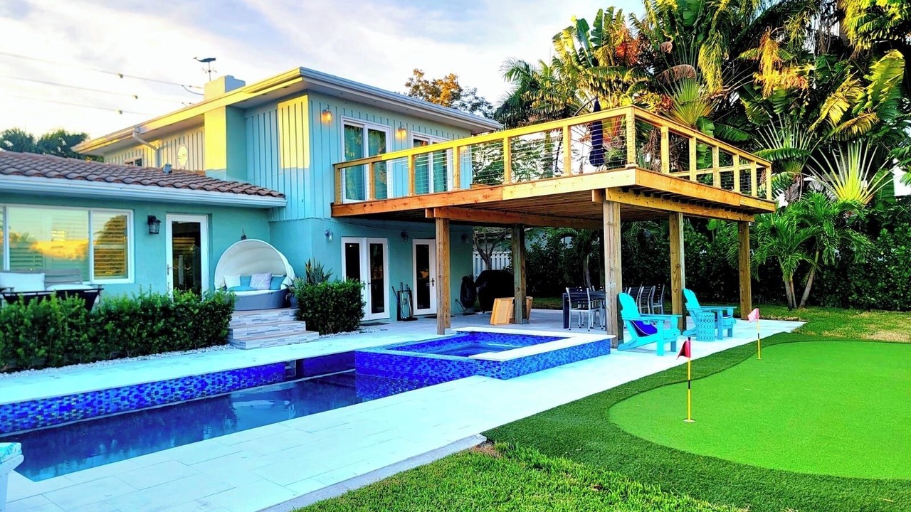 Photo of Outdoor in Poinsettia Heights