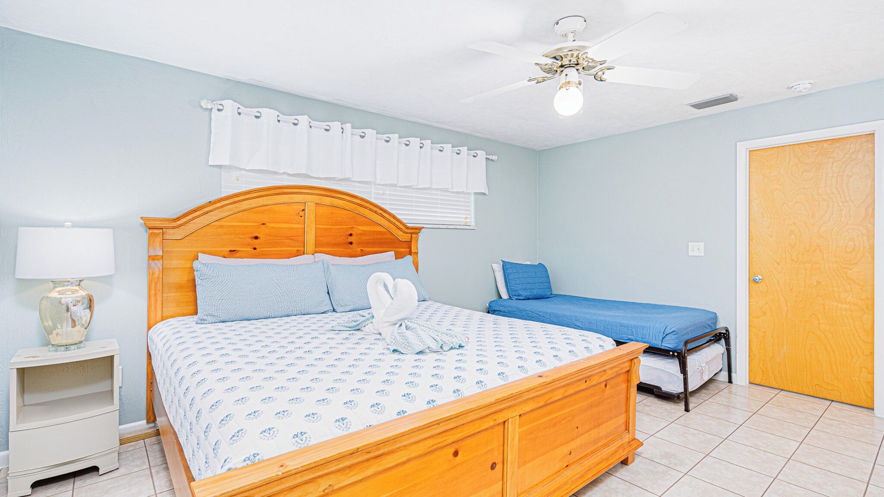 Photo of Bedroom in Wilbur-By-The-Sea