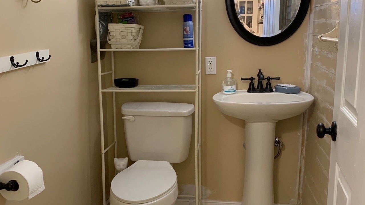 Photo of Bathroom in Historic Downtown Apalachicola