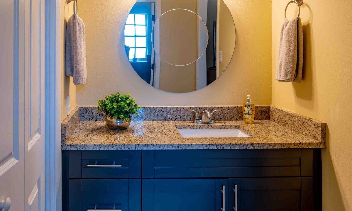 Photo of Bathroom in Greater Northdale