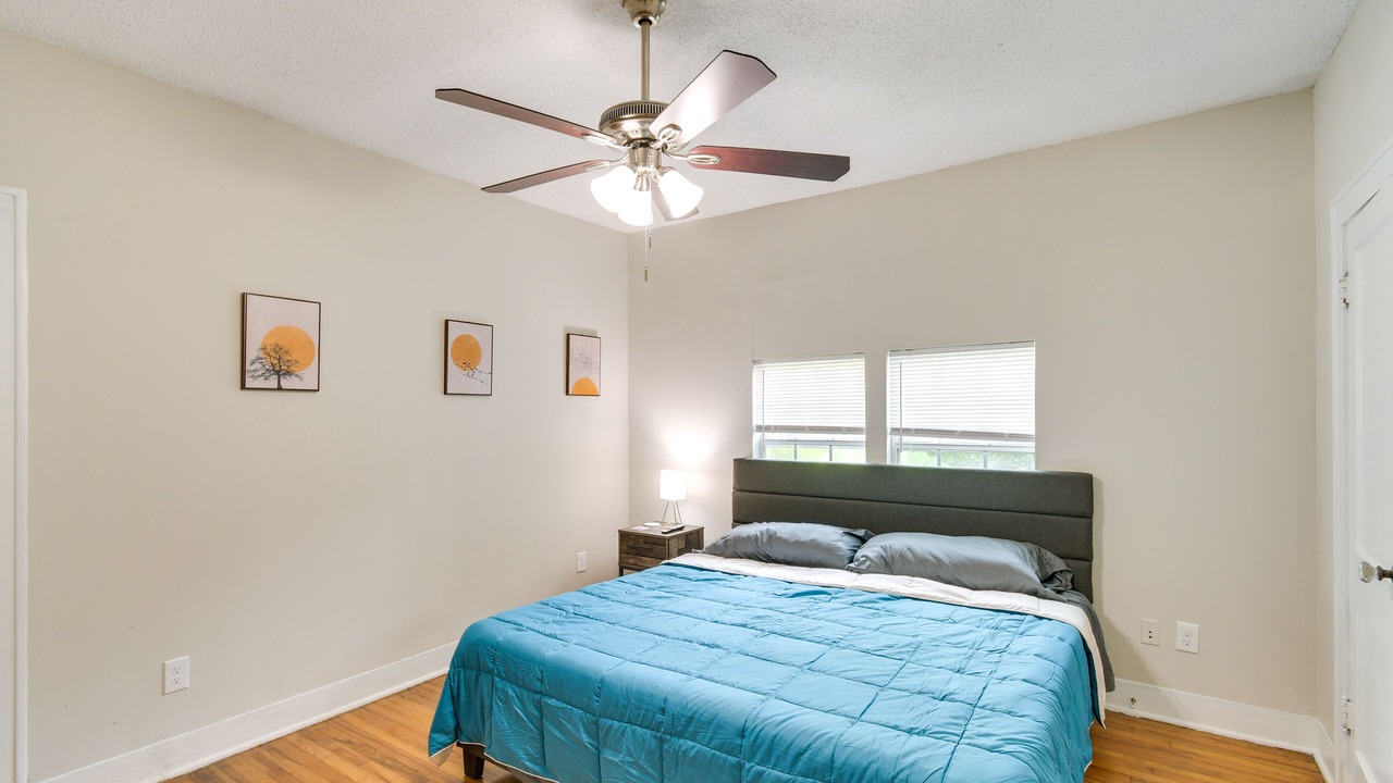 Photo of Bedroom in Lakeshore South