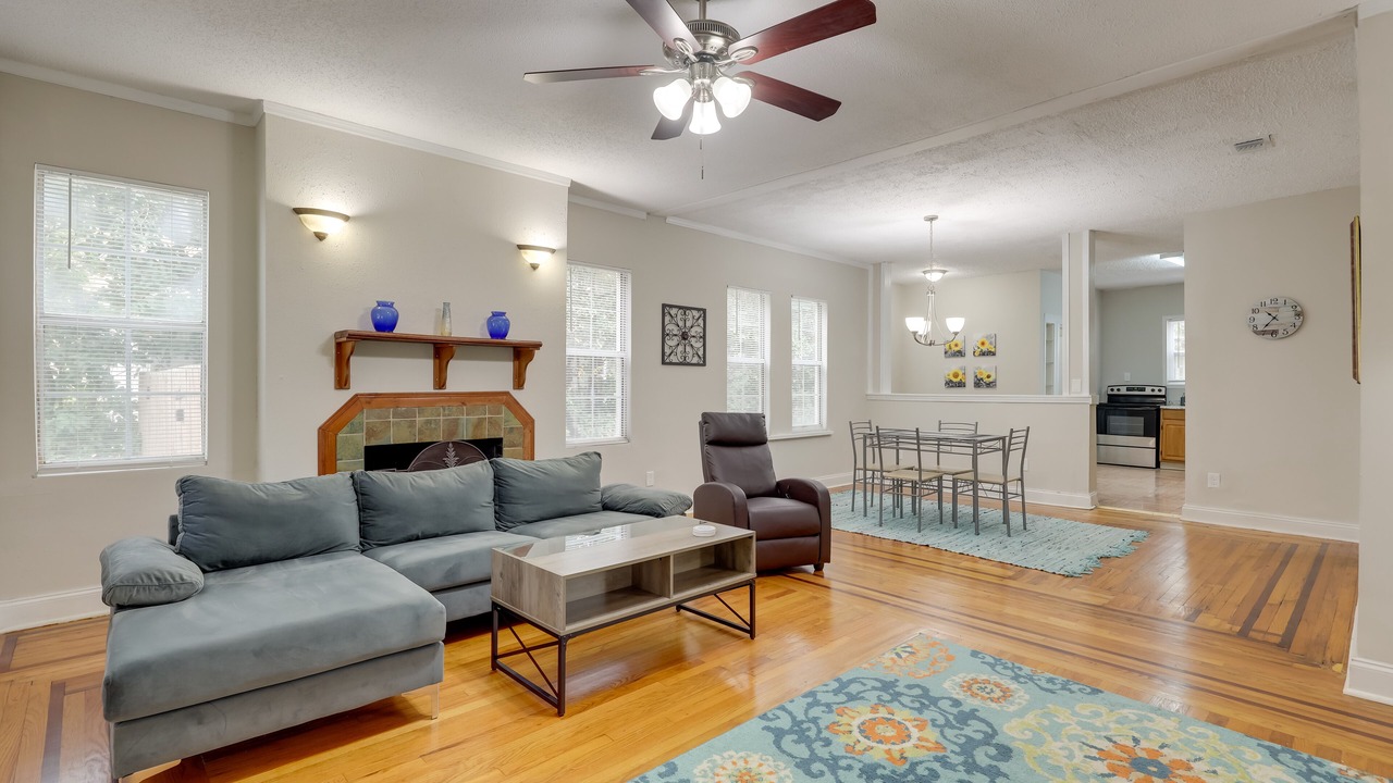 Photo of Bedroom in Lakeshore South