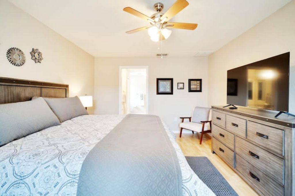 Photo of Bedroom in Mariner