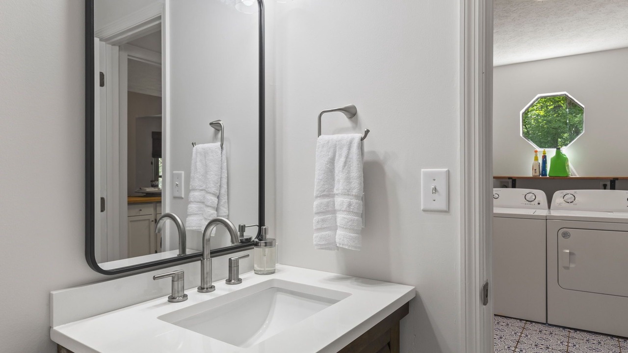 Photo of Bathroom in Dadeville