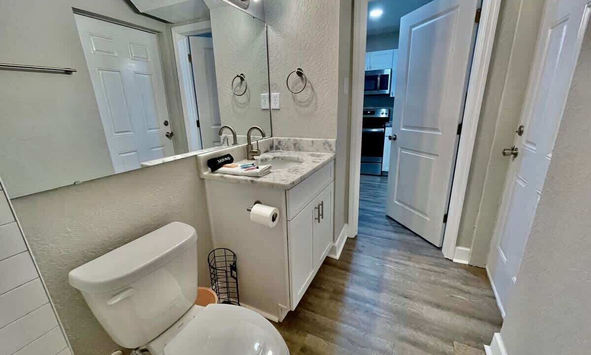 Photo of Bathroom in Dixieland