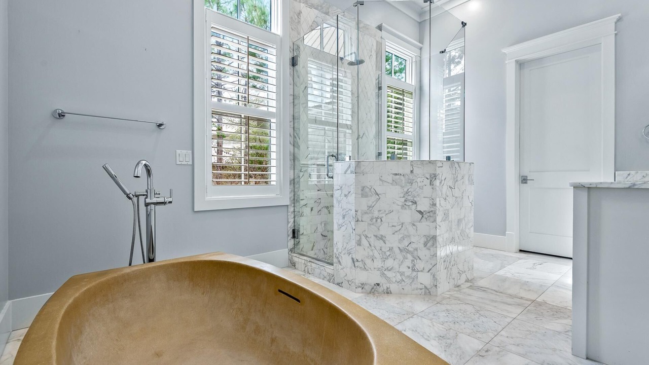Photo of Bathroom in Forest District
