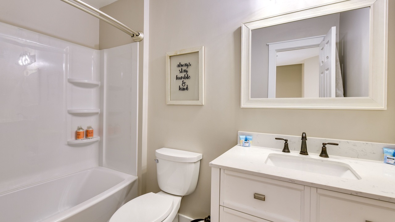 Photo of Bathroom in Niceville