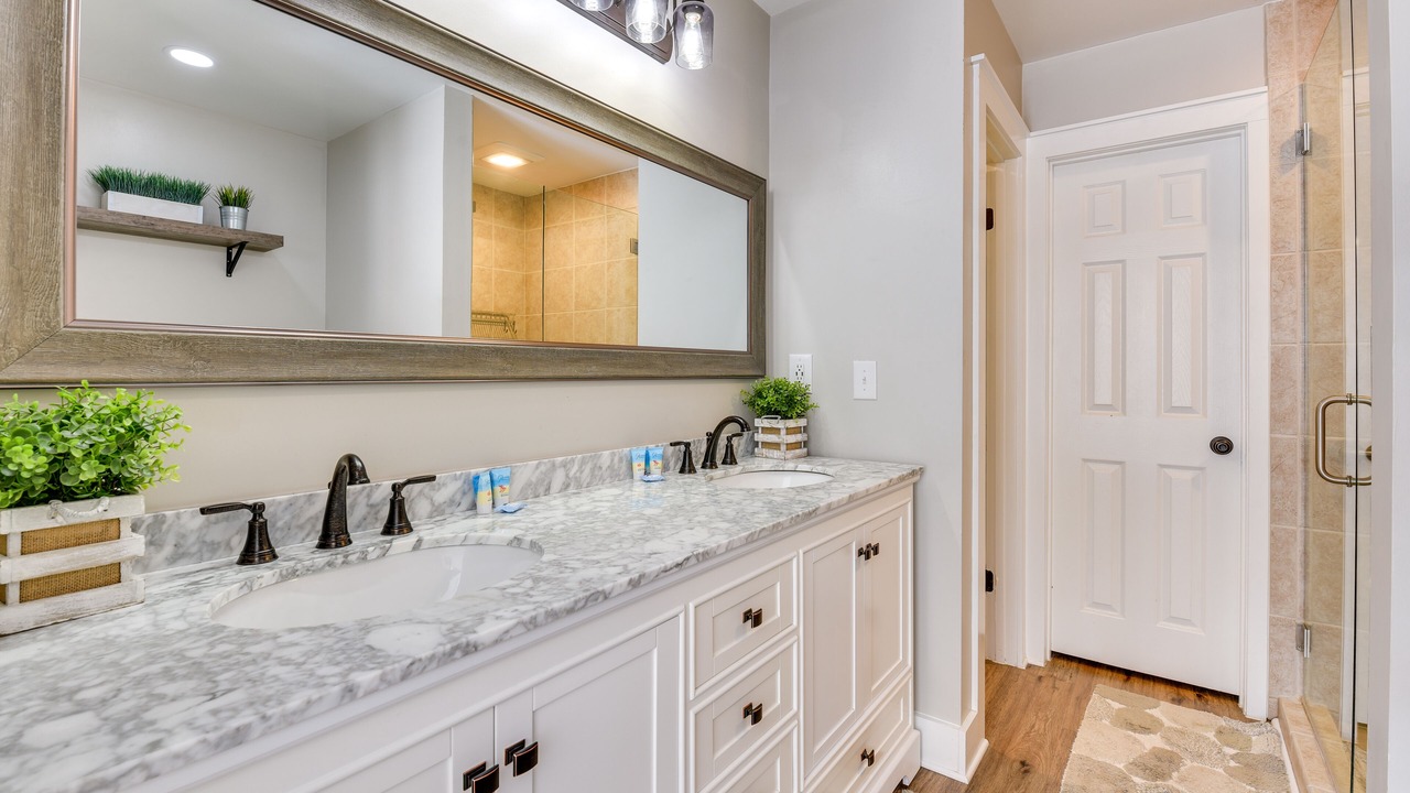 Photo of Bathroom in Niceville