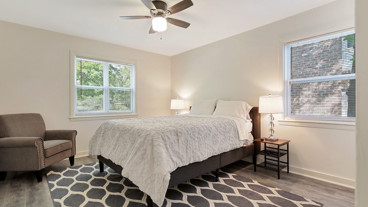 Photo of Bedroom in Midtown