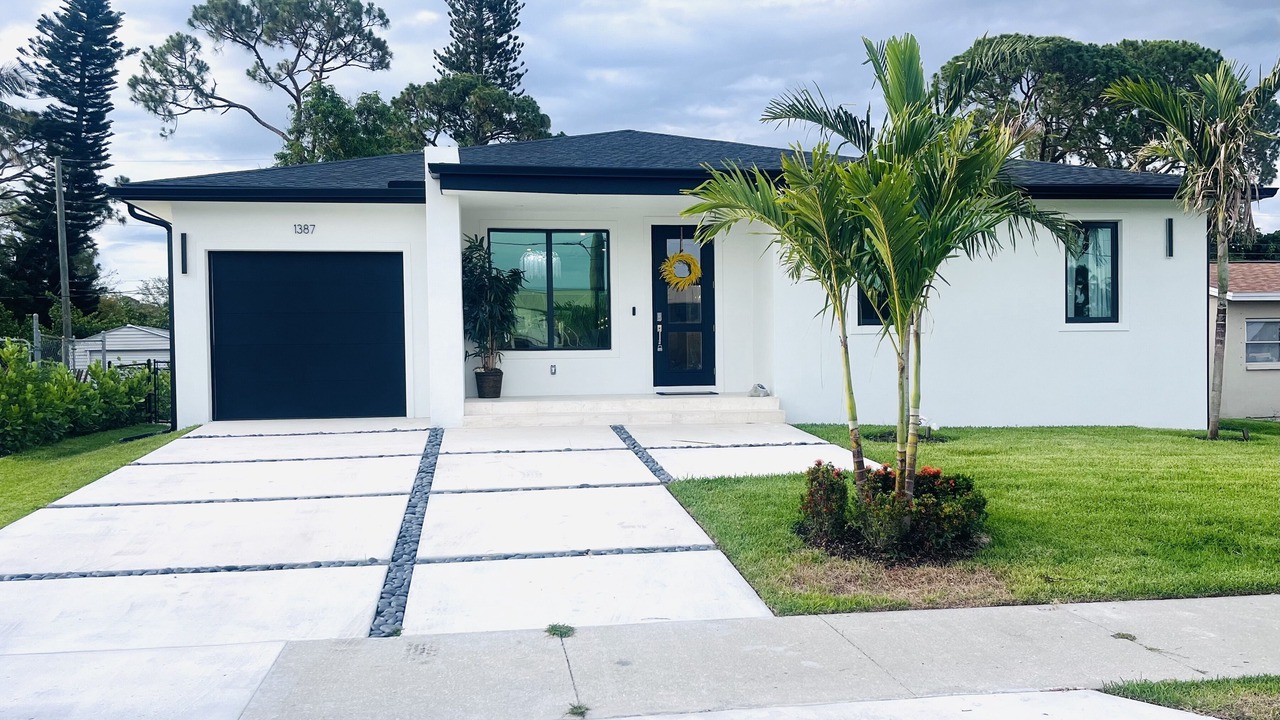 Photo of Outdoor in Central Naples
