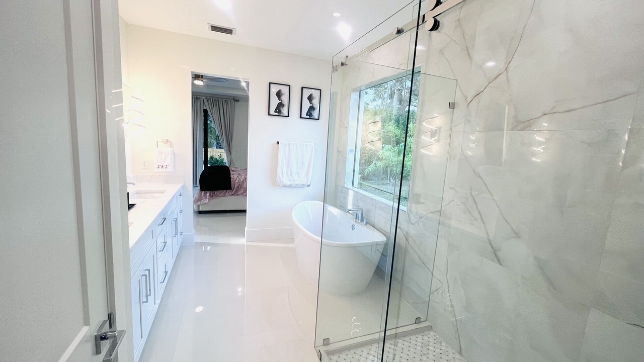 Photo of Bathroom in Central Naples