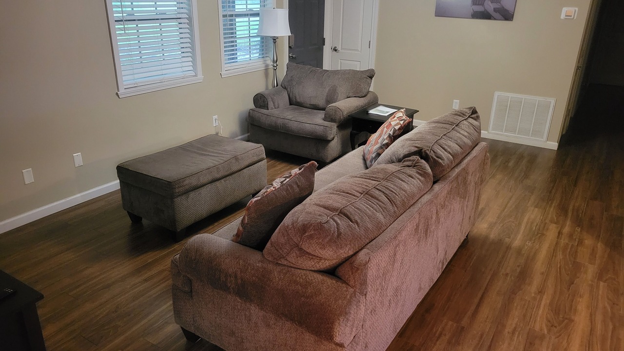 Photo of Livingroom in Foley