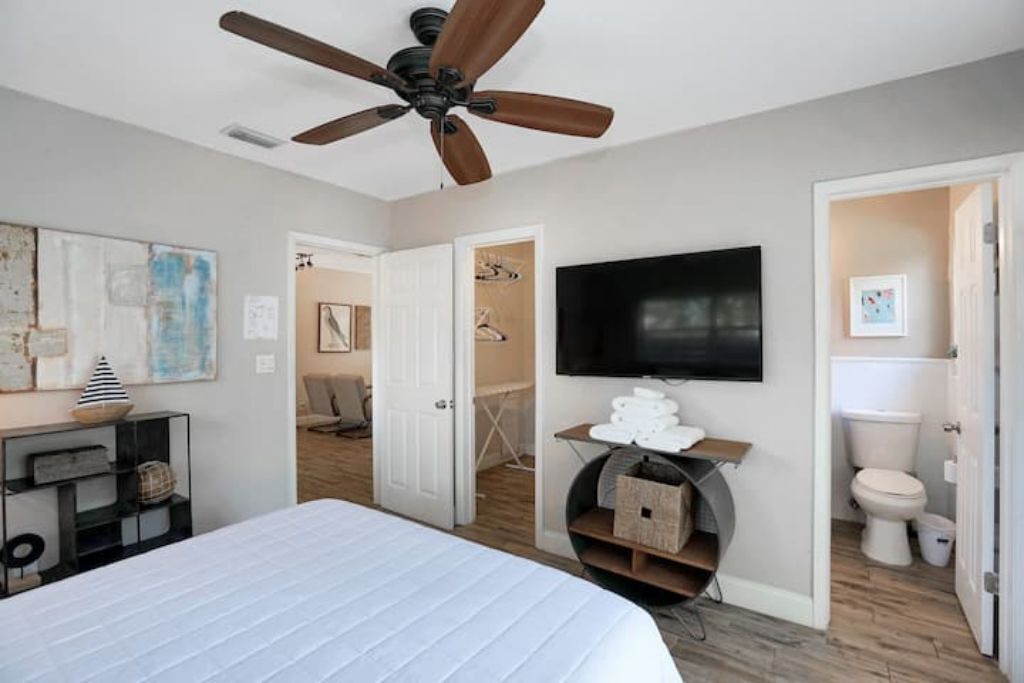 Photo of Bedroom in Poinsettia Heights