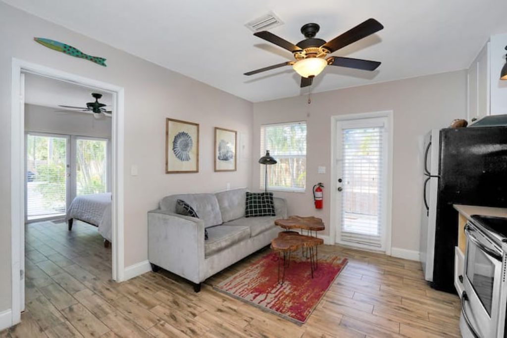 Photo of Livingroom in Poinsettia Heights