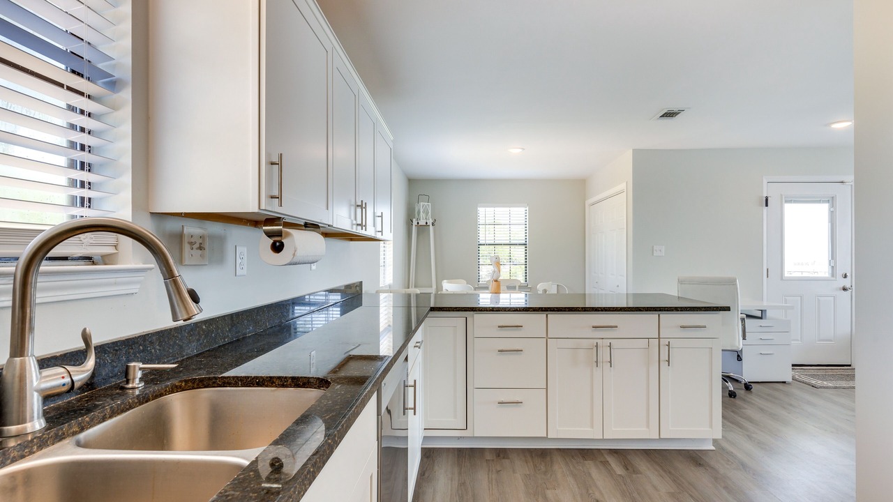 Photo of Kitchen in Theodore