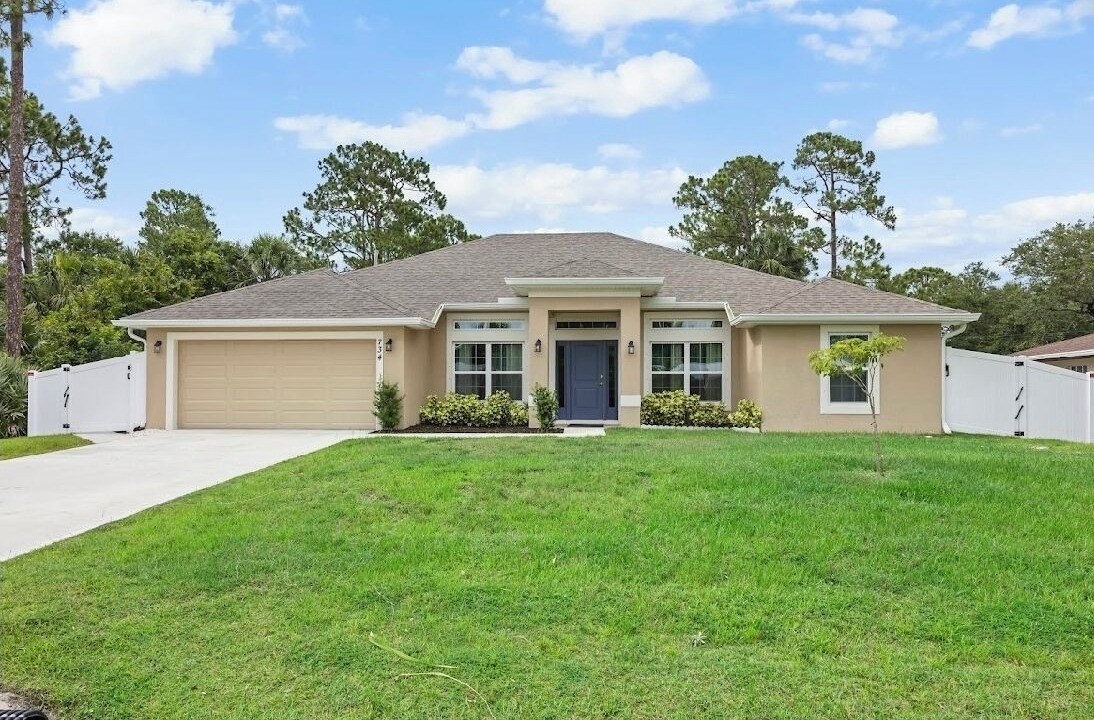 Photo of Outdoor in Sebastian Highlands