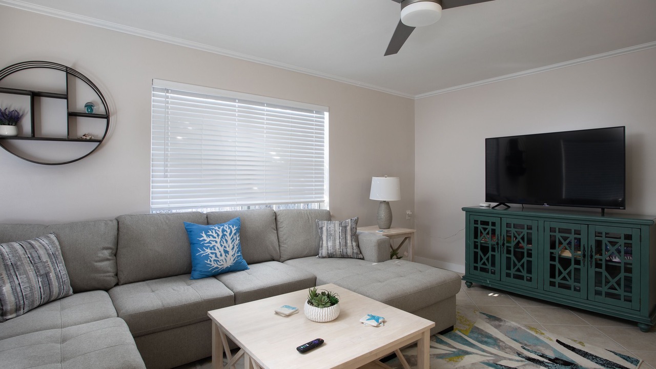 Photo of Livingroom in Midtown