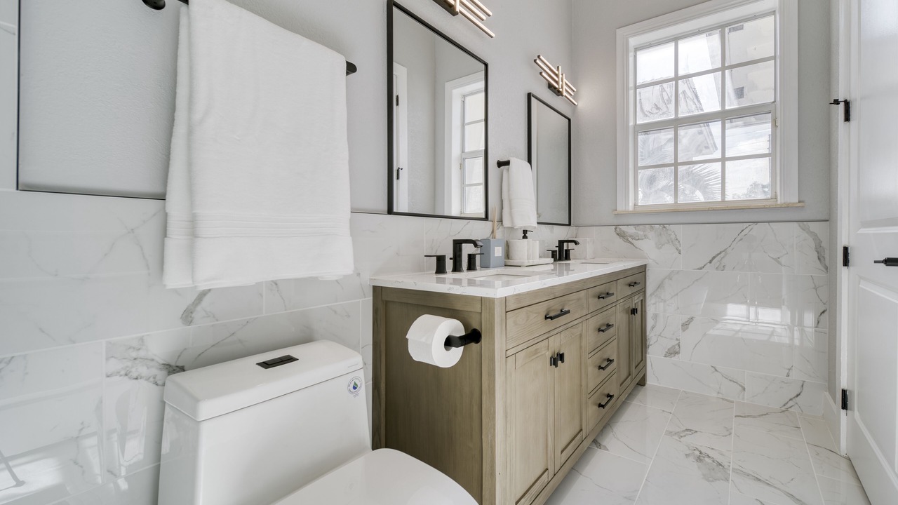 Photo of Bathroom in Southwest Ranches