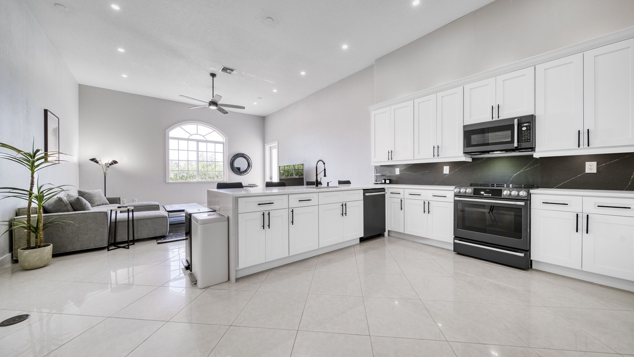 Photo of Kitchen in Southwest Ranches