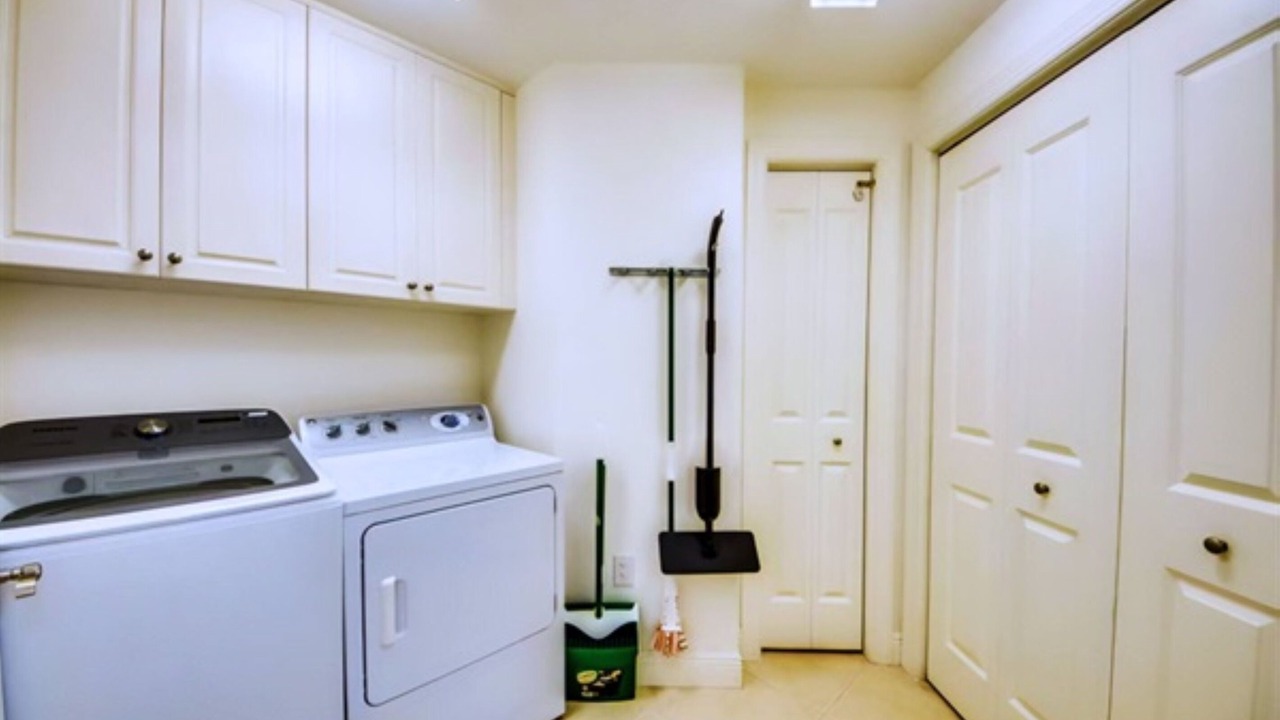 Photo of Bedroom in Cape Harbour