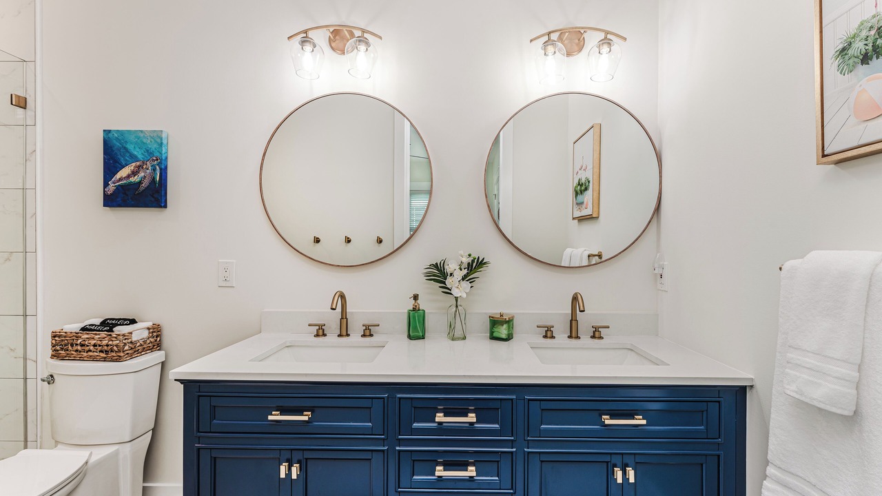 Photo of Bathroom in Waterside Village