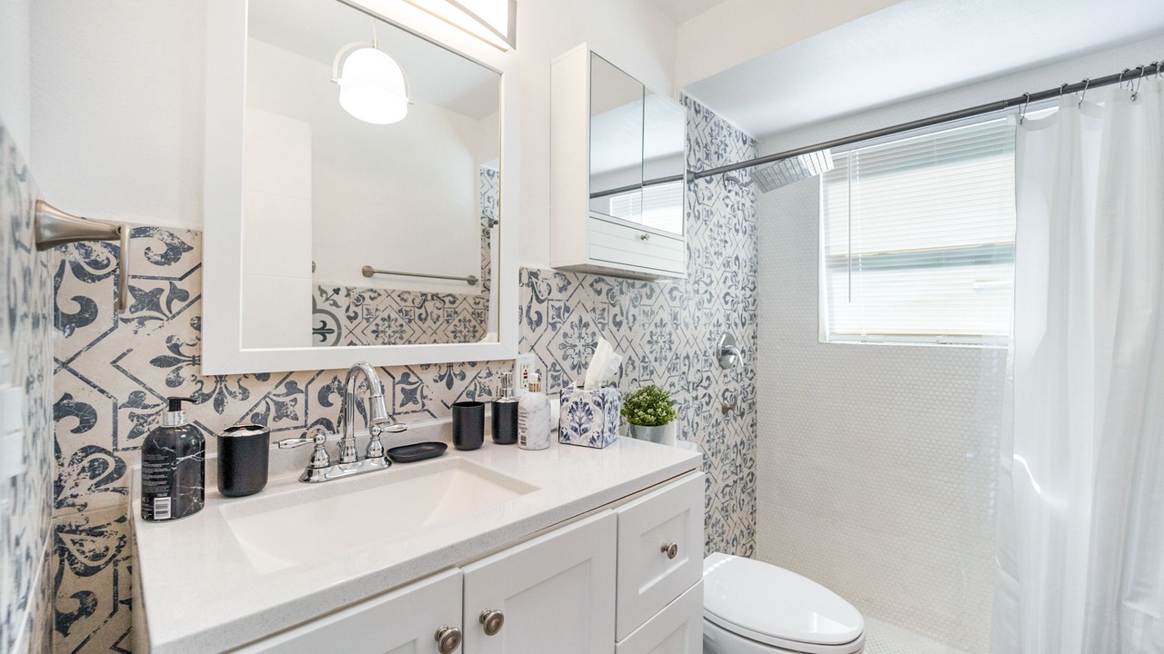Photo of Bathroom in Miami Gardens