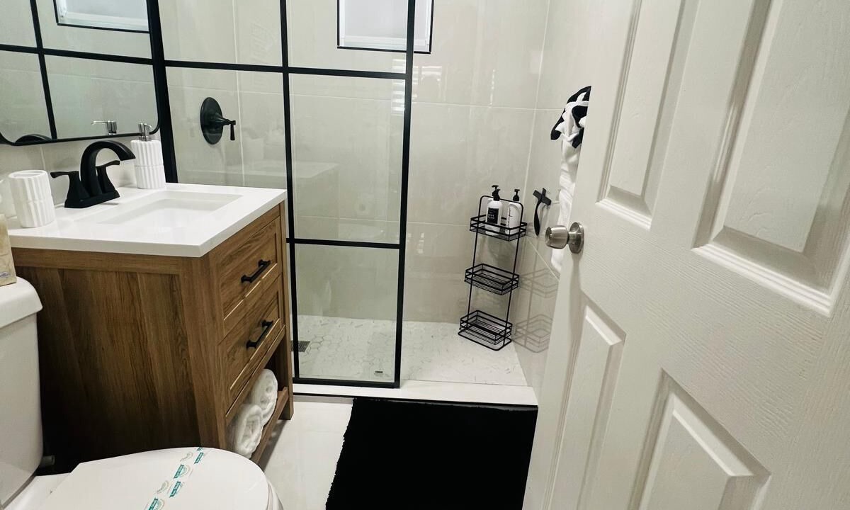 Photo of Bathroom in Flagami