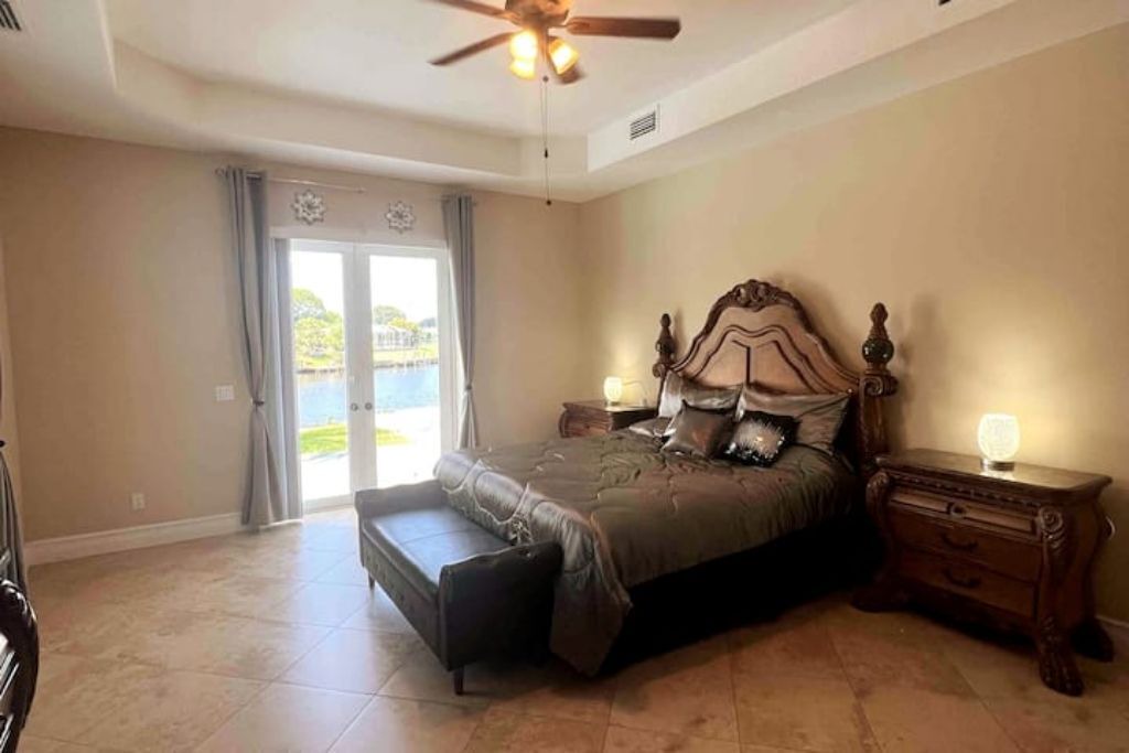 Photo of Bedroom in River Park