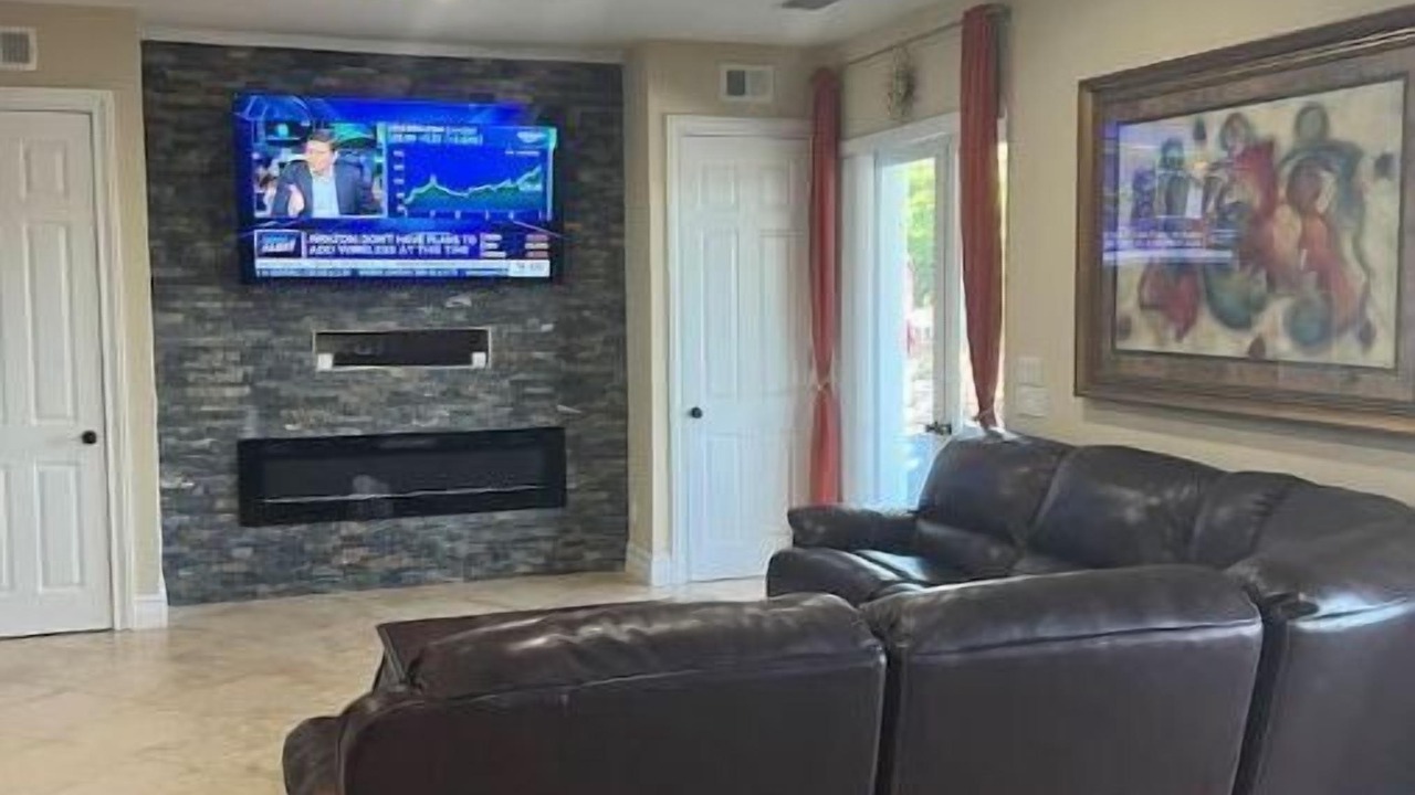 Photo of Livingroom in River Park