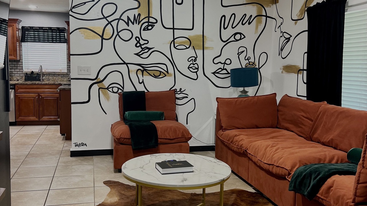 Photo of Livingroom in Seffner Community Alliance