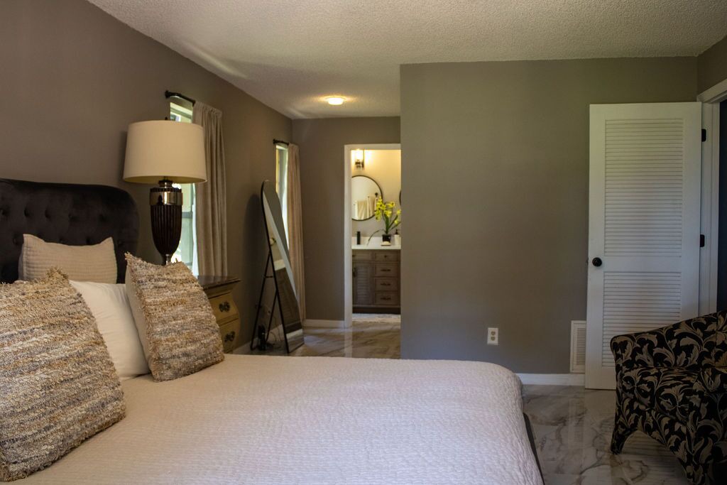 Photo of Bedroom in Lochmoor Waterway Estates