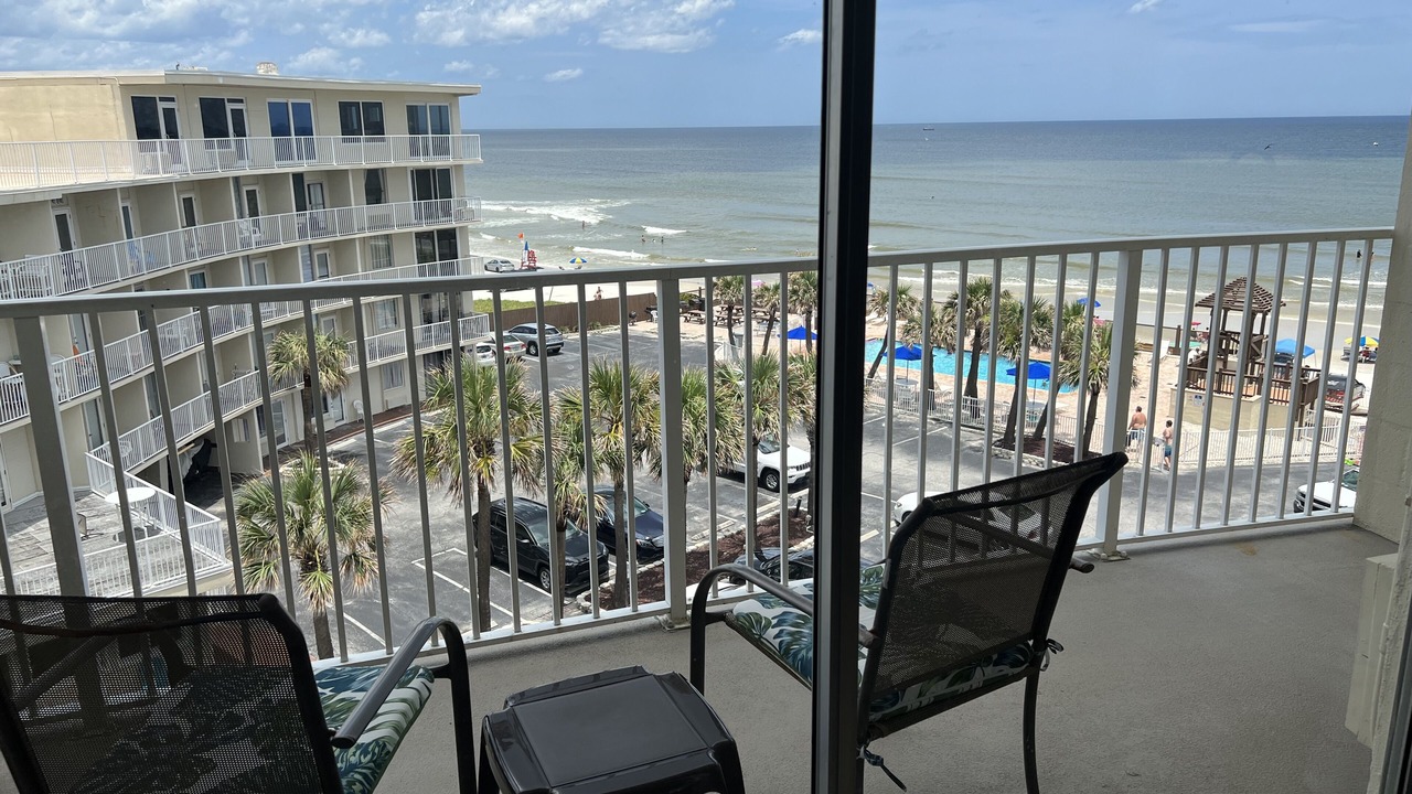 Photo of Patio Balcony in Bostwick Park
