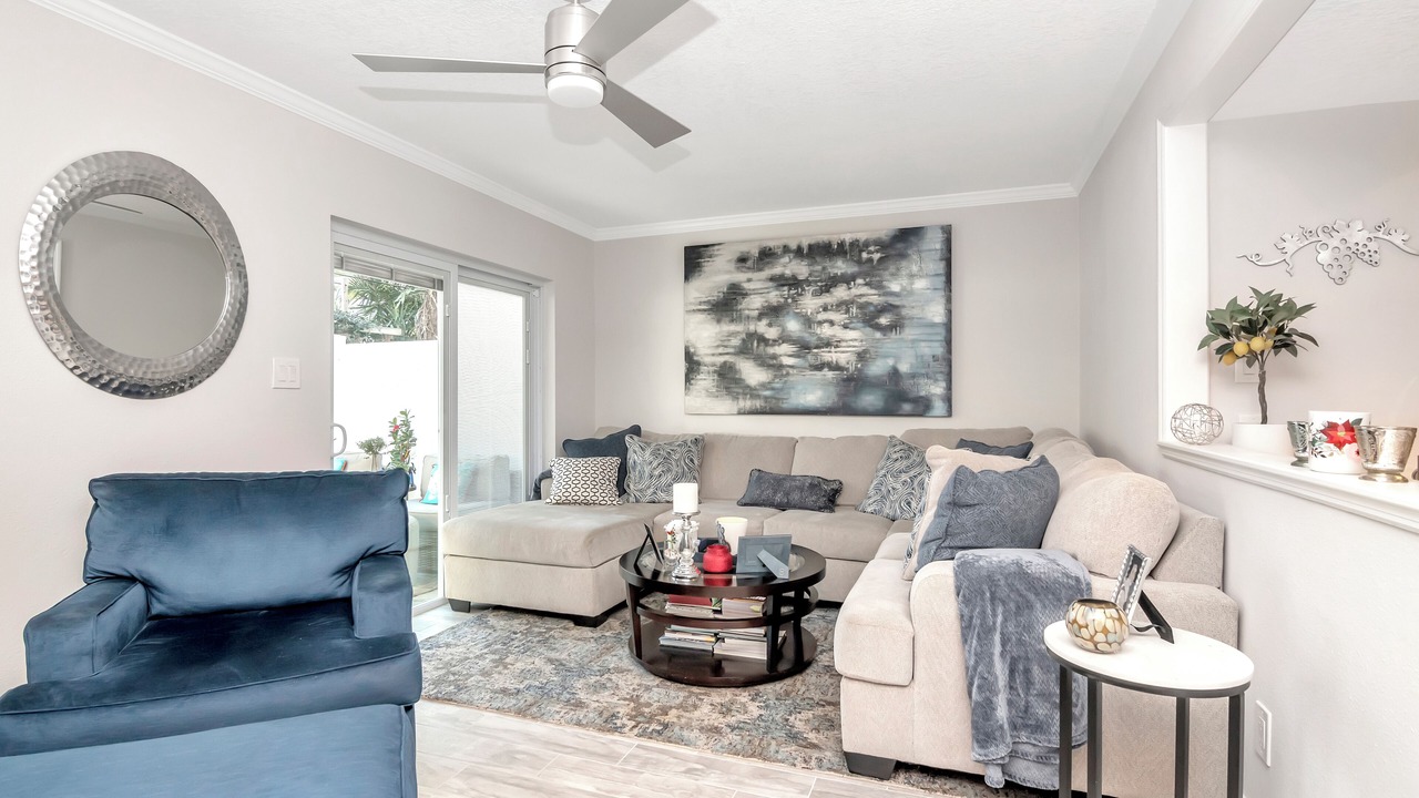 Photo of Livingroom in Davis Islands