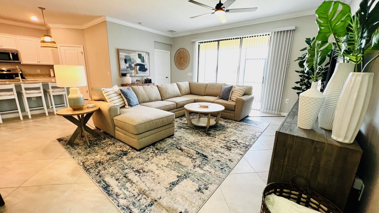 Photo of Bedroom in River Hall