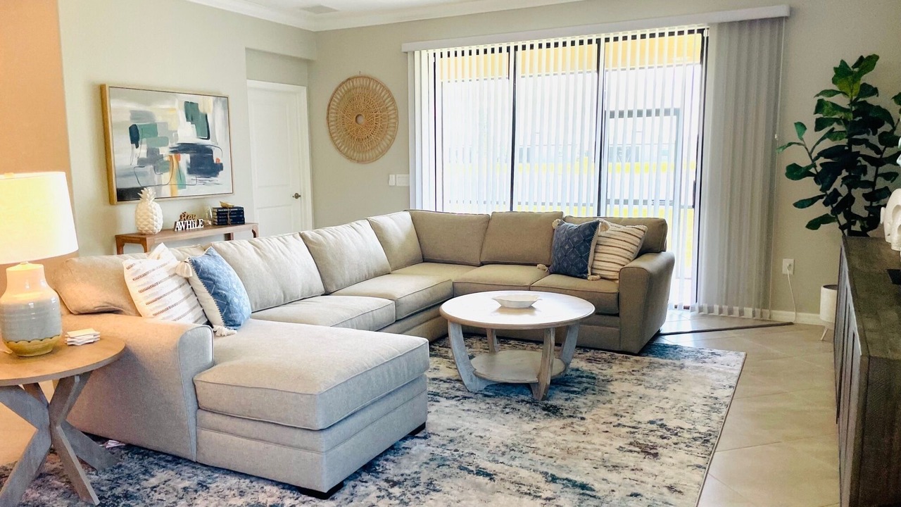 Photo of Bedroom in River Hall