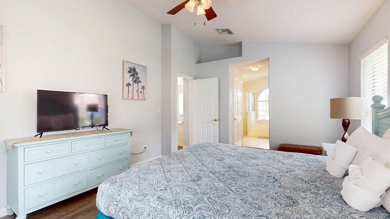 Photo of Bedroom in Orange Tree