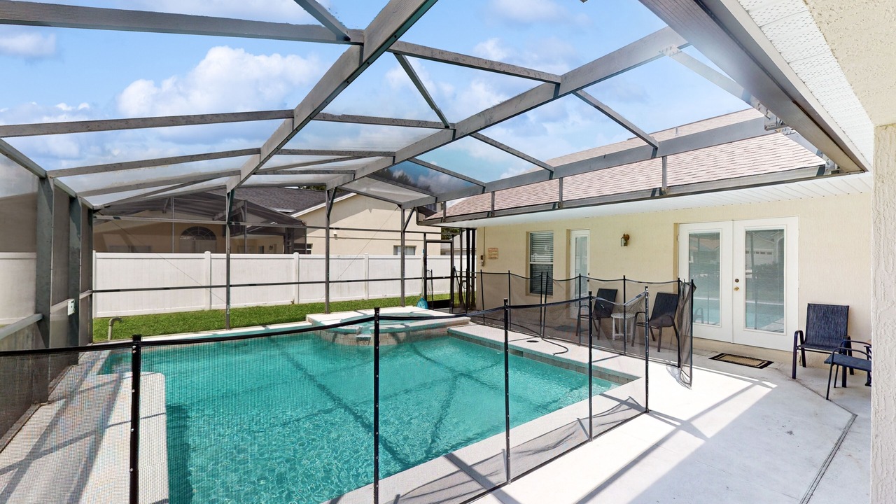 Photo of Outdoor in Orange Tree