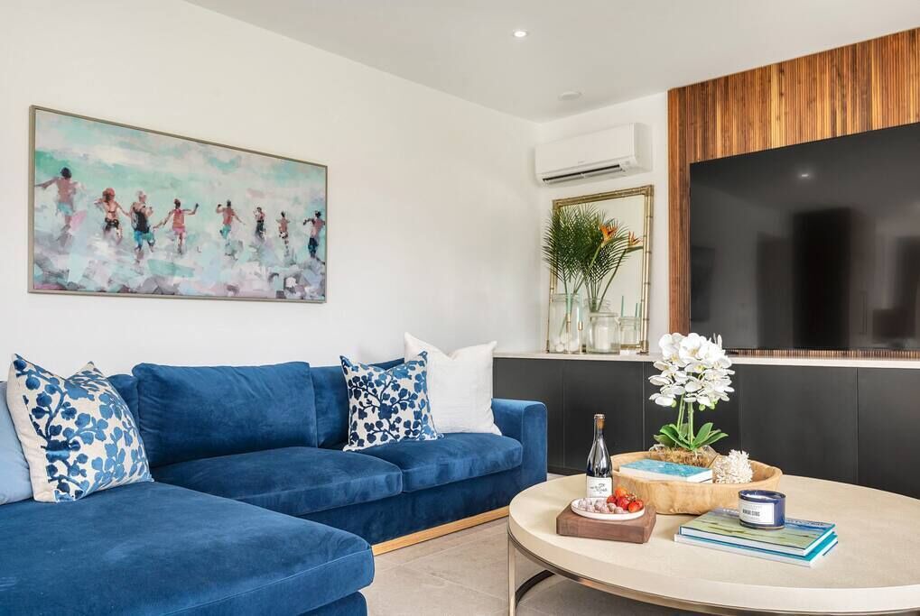 Photo of Livingroom in Lake Clarke Shores