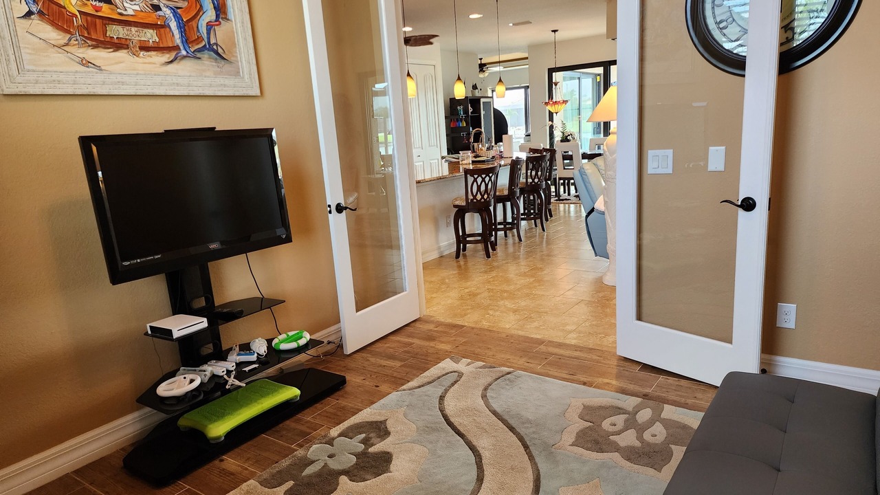 Photo of Livingroom in South Gulf Cove