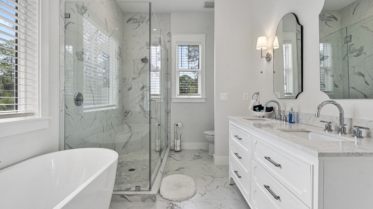 Photo of Bathroom in Treetop