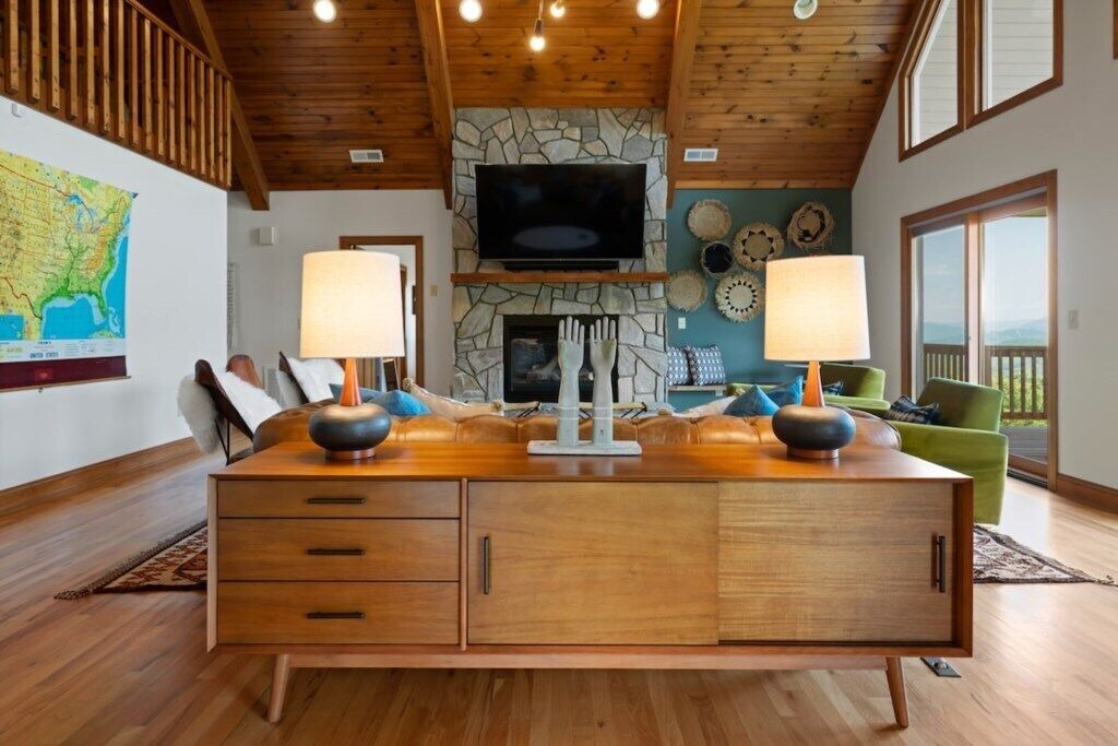 Photo of Livingroom in Maggie Valley