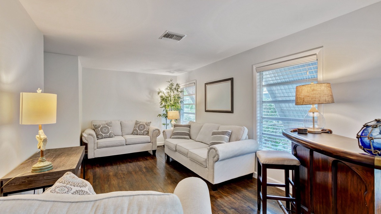 Photo of Livingroom in Parker Ridge