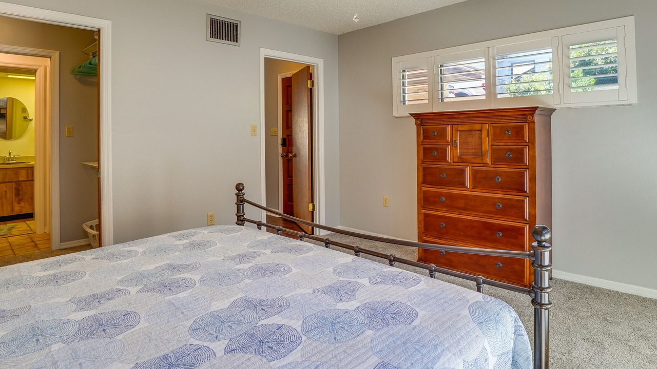 Photo of Bedroom in Leesburg