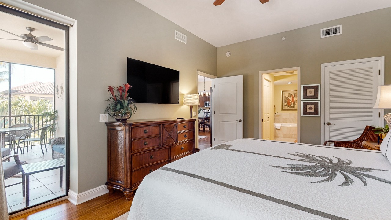 Photo of Bedroom in Royal Harbor